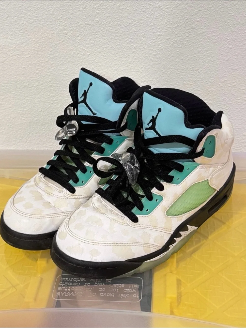 Air Jordan 5 Retro Island Green CN2932-100 Size 7 Authentic